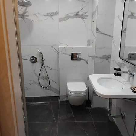 Moni 3 * Veliko Tarnovo